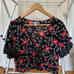 Urban Outfitters -  floral tie front top - black